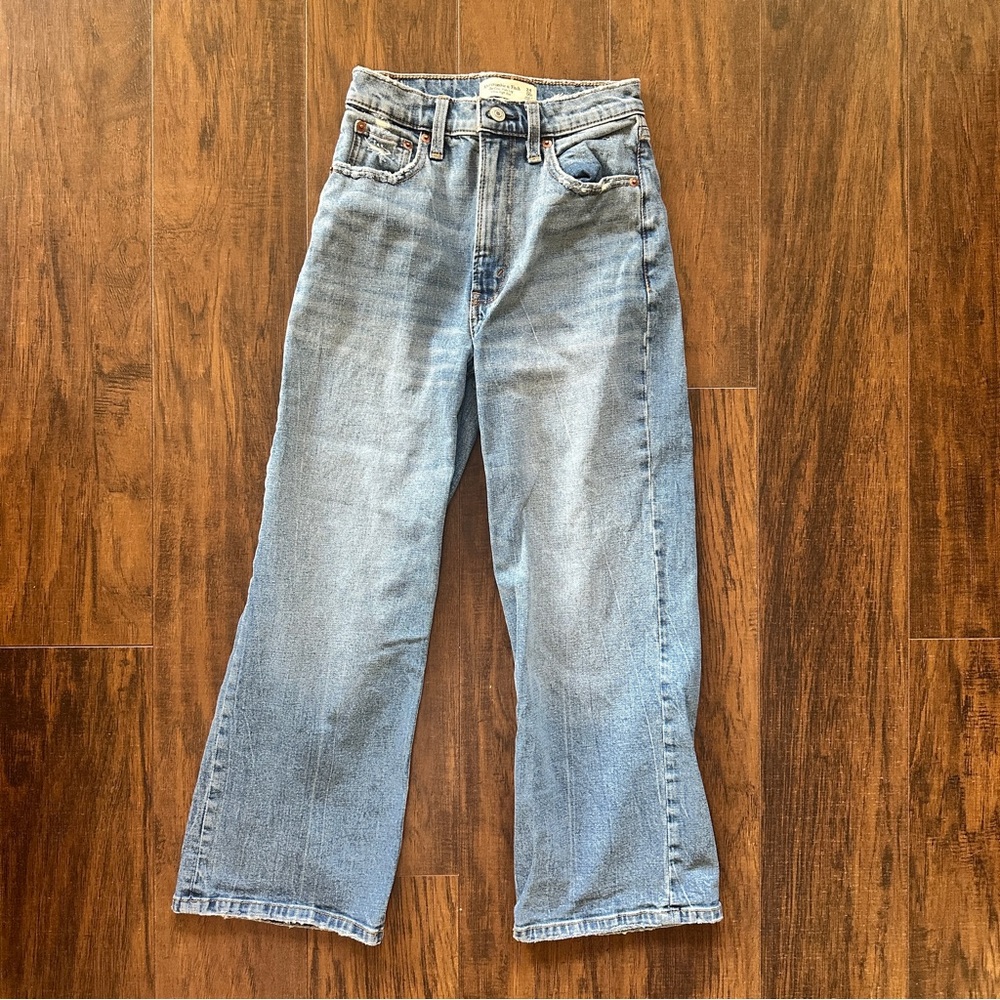 Abercrombie & Fitch The Crop Wide Leg Ultra High Rise - petite length